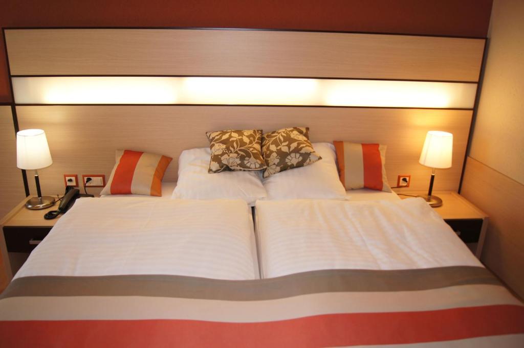 Hotel Lacotel Avenches Cameră foto